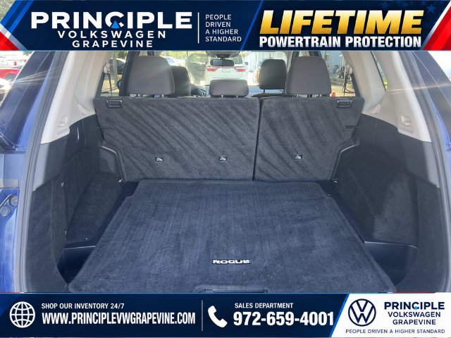 Used 2024 Nissan Rogue SV FWD image 25