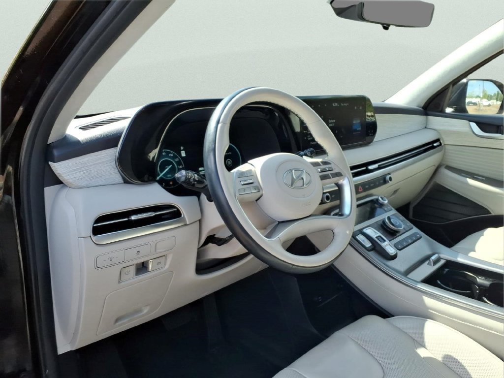 Used 2024 Hyundai Palisade Calligraphy FWD image 11