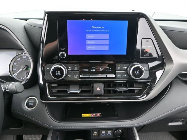 Used 2026 Toyota Highlander XLE image 8