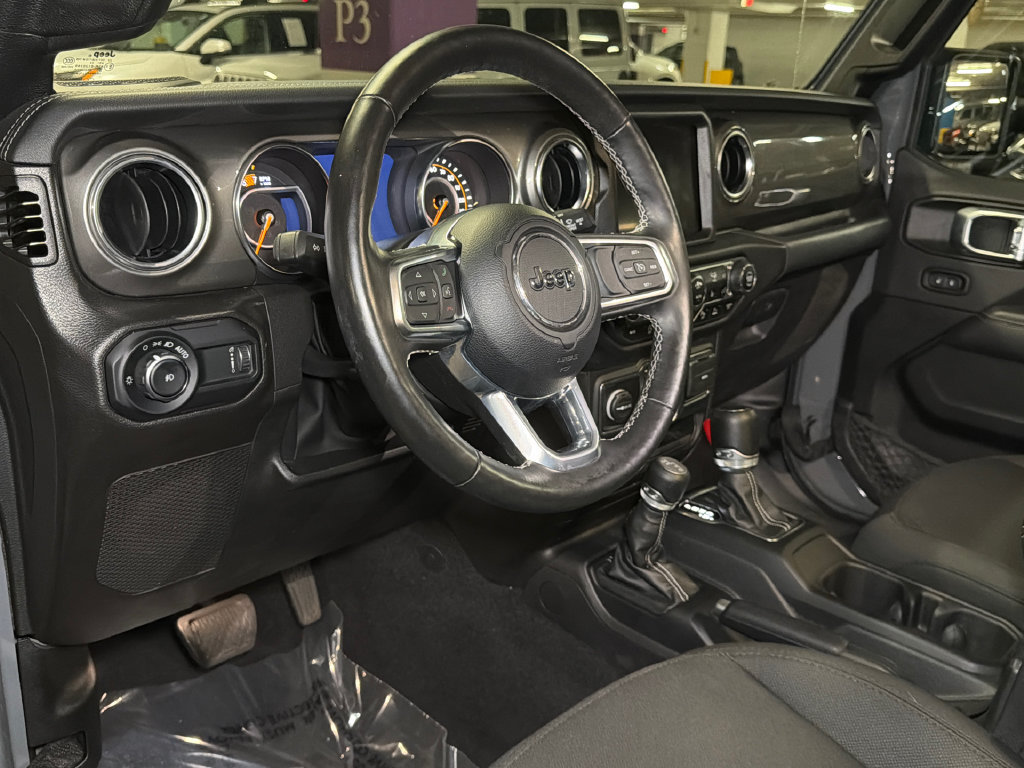 Used 2023 Jeep Wrangler Unlimited Sahara w/ Safety Group AWD/4WD image 19