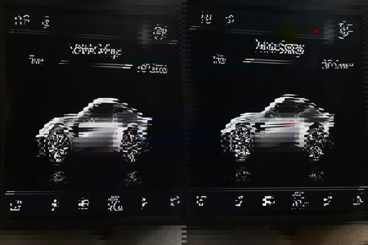 Used 2019 Aston Martin V8 Vantage Coupe image 27