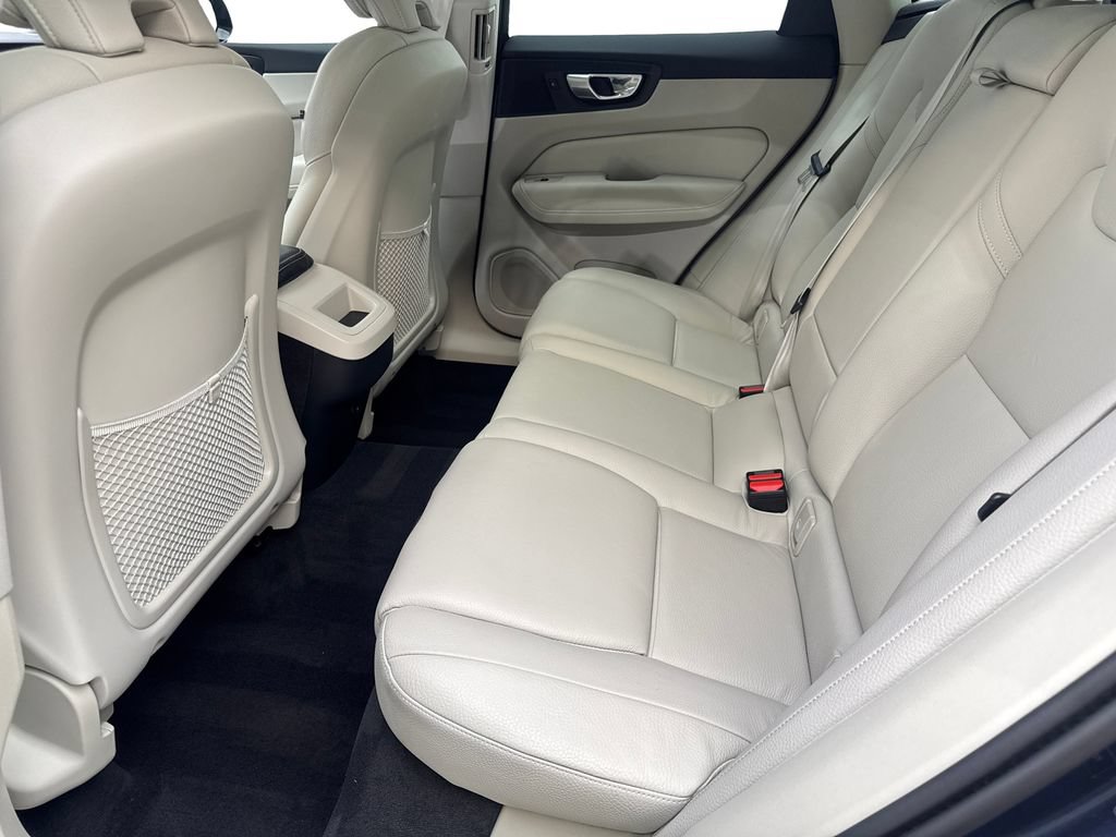 Used 2024 Volvo XC60 B5 Plus w/ Protection Package Premier AWD/4WD image 34
