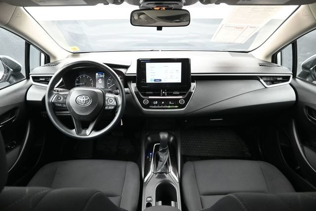 Certified 2025 Toyota Corolla LE FWD image 22