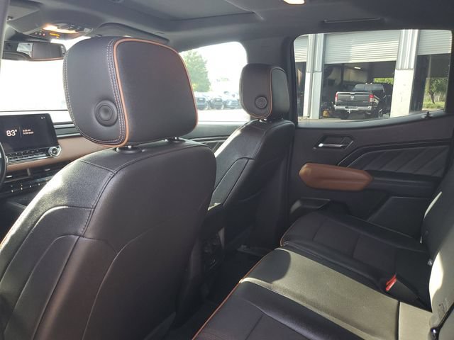 Used 2023 GMC Canyon AT4 AWD/4WD image 9