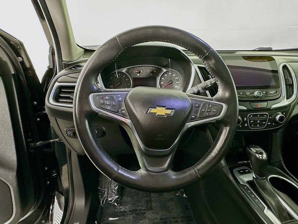 Used 2018 Chevrolet Equinox Premier AWD/4WD image 16
