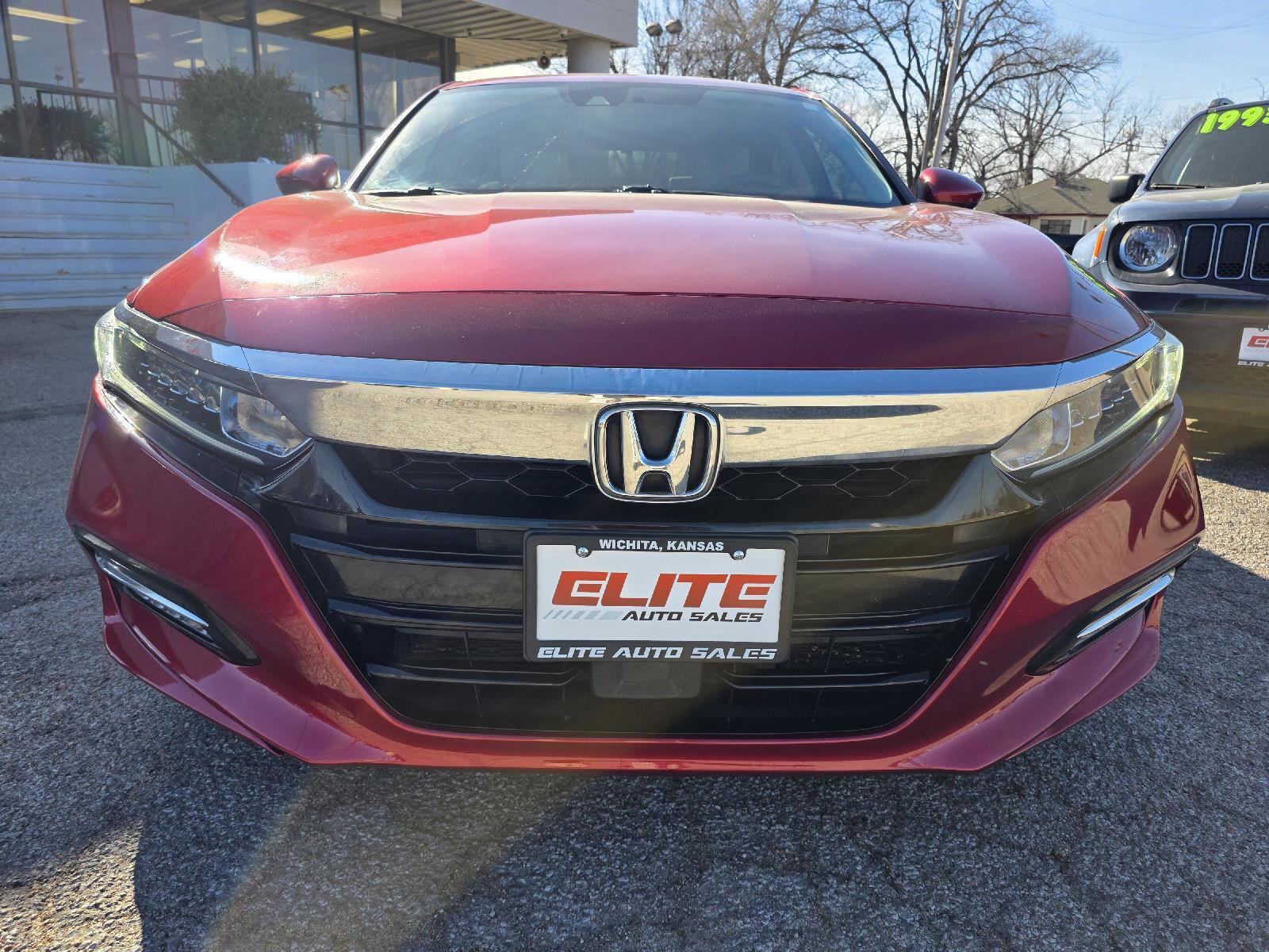 Used 2018 Honda Accord EX image 2