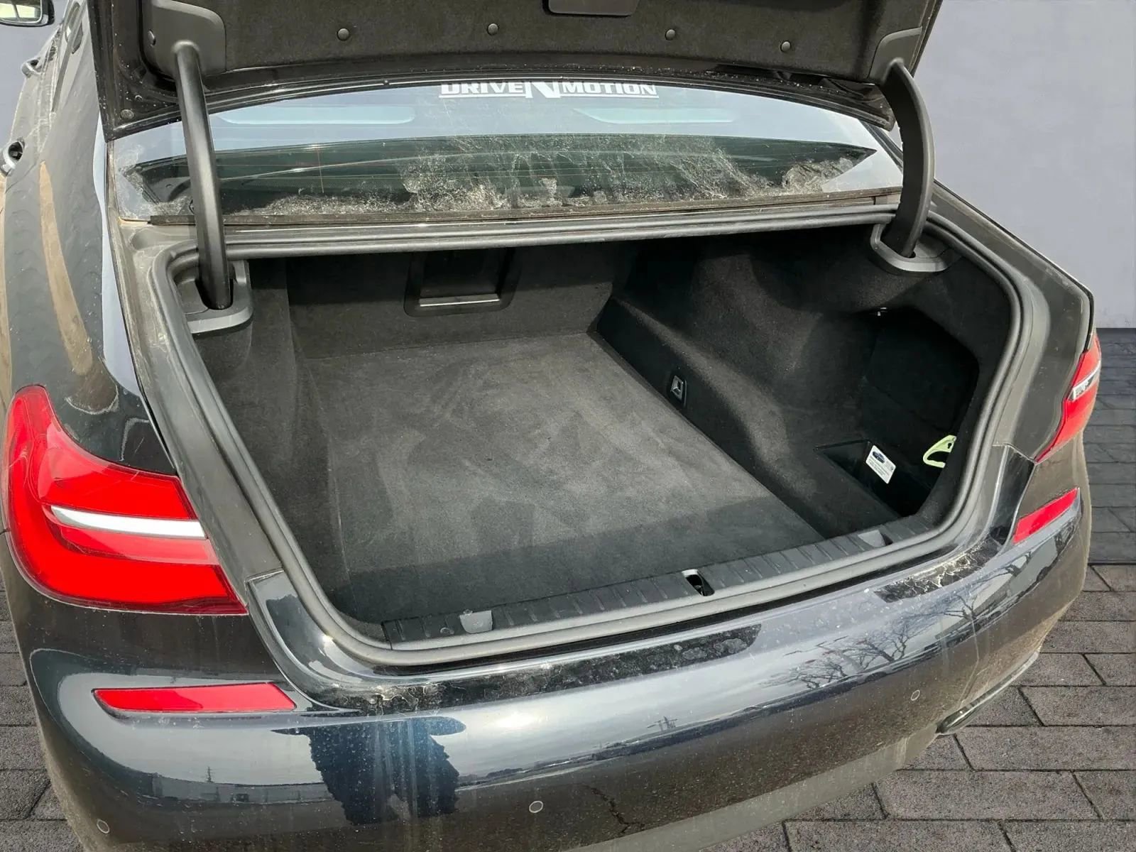 Used 2016 BMW 750i xDrive image 19