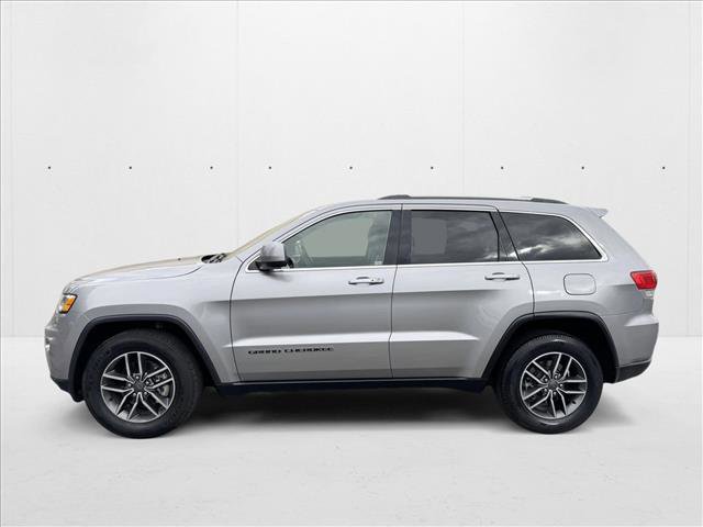 Used 2019 Jeep Grand Cherokee Laredo w/ Laredo X Package image 4