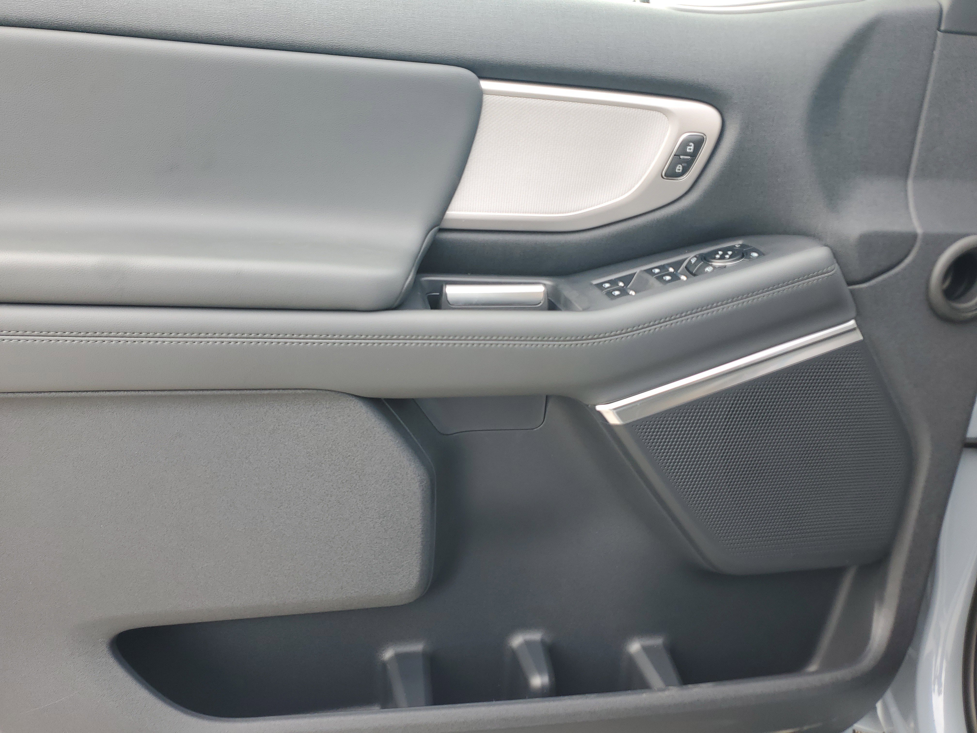 New 2026 Ford Expedition Active RWD image 13
