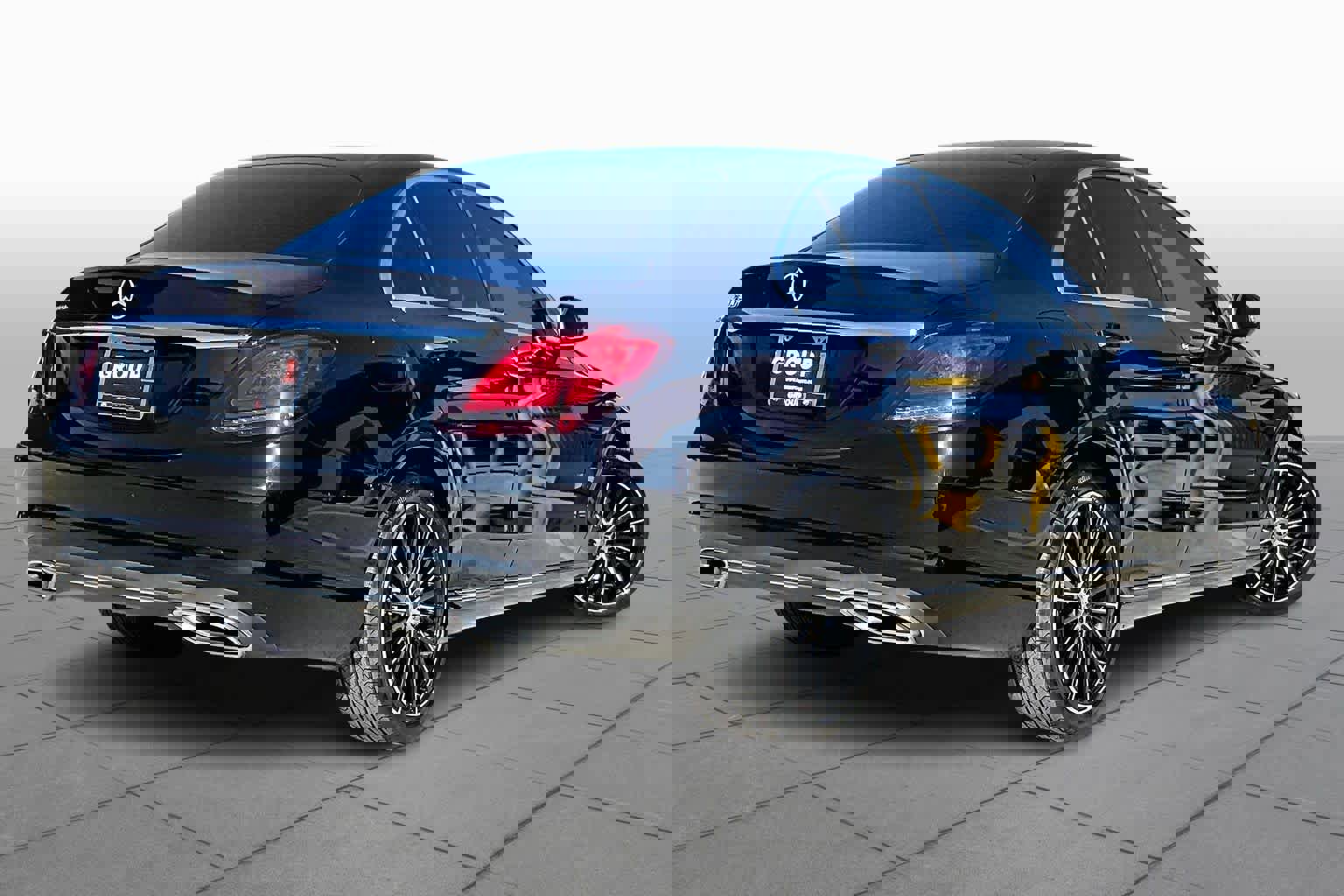 Used 2021 Mercedes-Benz C 300 Sedan w/ Premium Package image 13