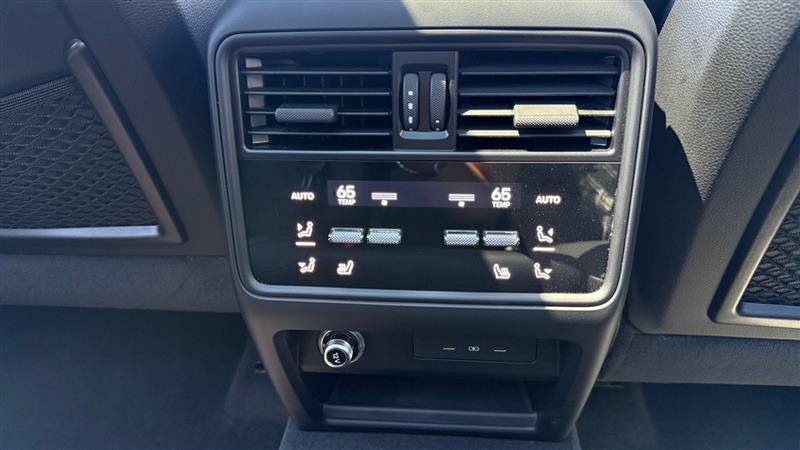 Used 2025 Porsche Cayenne S w/ Premium Package Plus AWD/4WD image 26