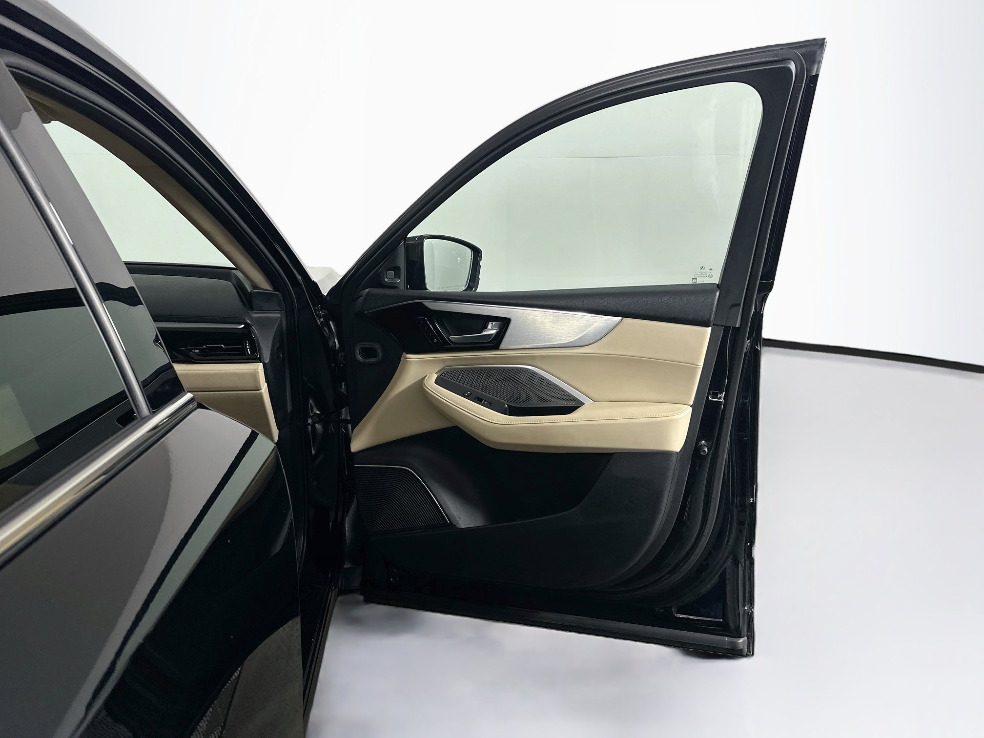 Used 2024 Acura MDX w/ Technology Package FWD image 35