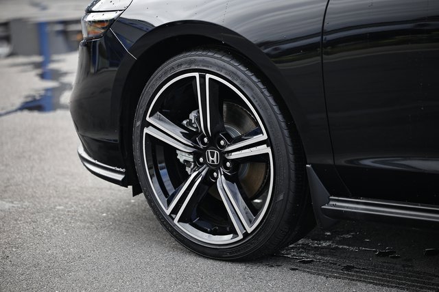 Used 2024 Honda Accord Sport image 6