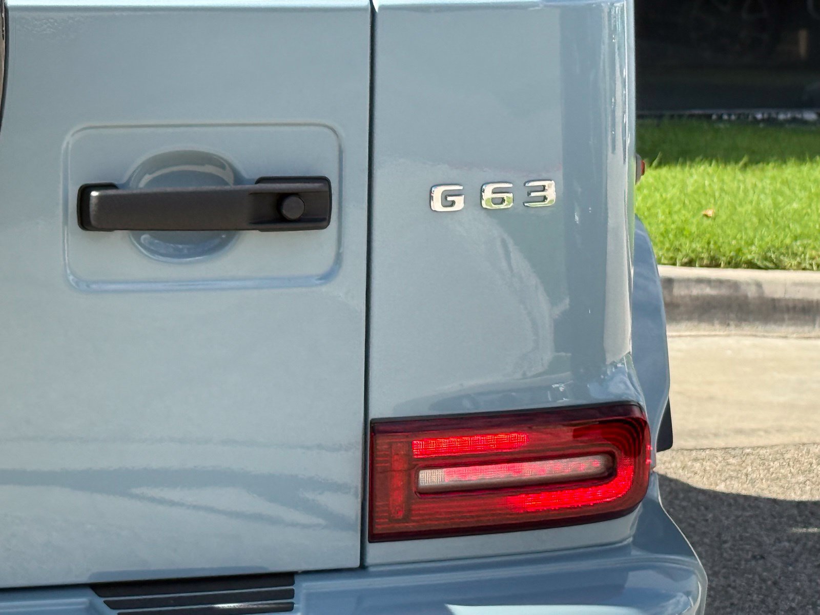 New 2027 Mercedes-Benz G 63 AMG 4MATIC image 10