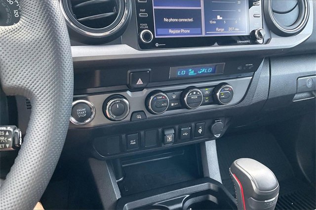 Used 2022 Toyota Tacoma TRD Off-Road image 32