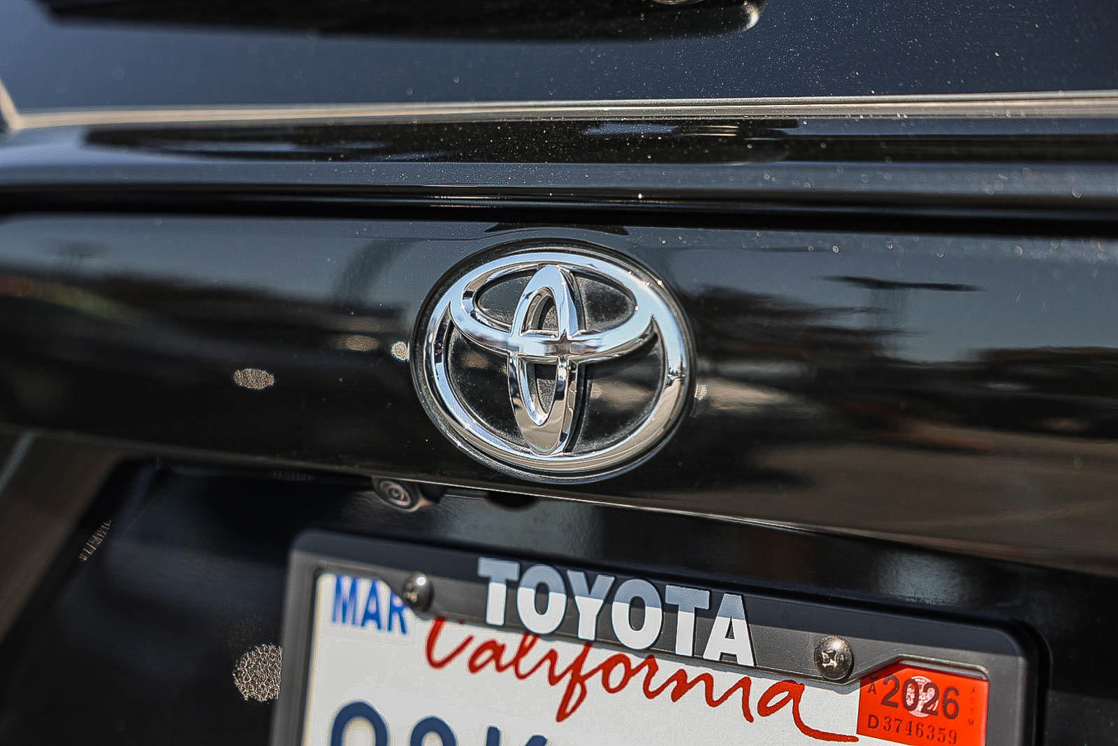 Used 2025 Toyota RAV4 XLE FWD image 24