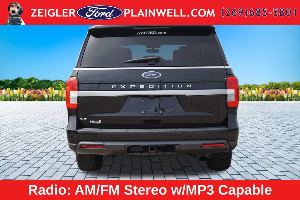 Used 2024 Ford Expedition XLT AWD/4WD image 4
