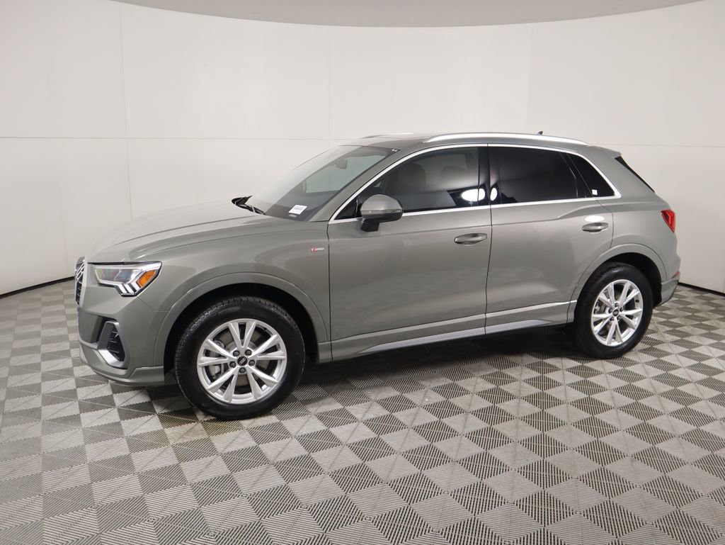 Used 2025 Audi Q3 2.0T Premium w/ Convenience Package image 9