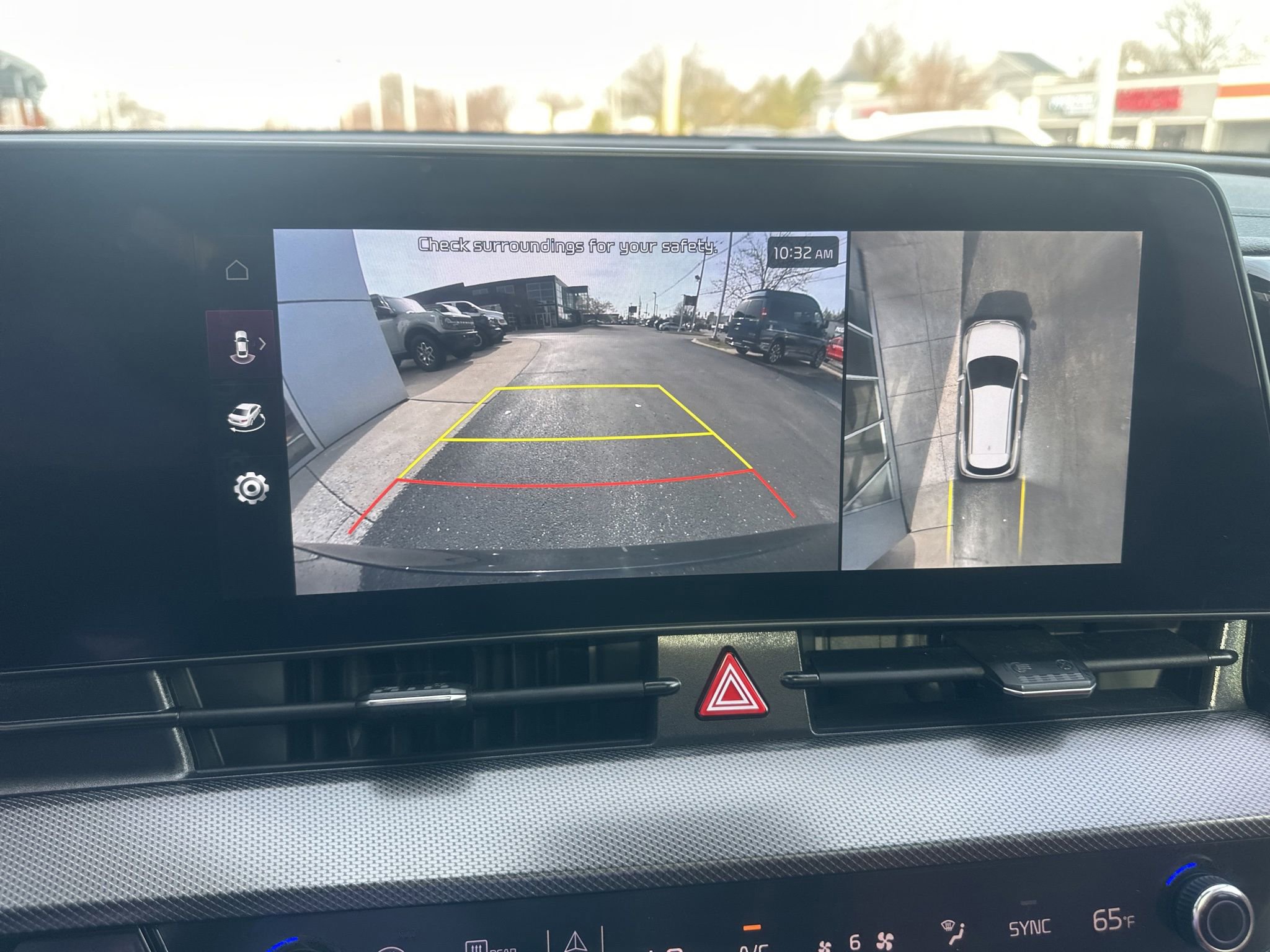 Used 2025 Kia Sportage SX image 30