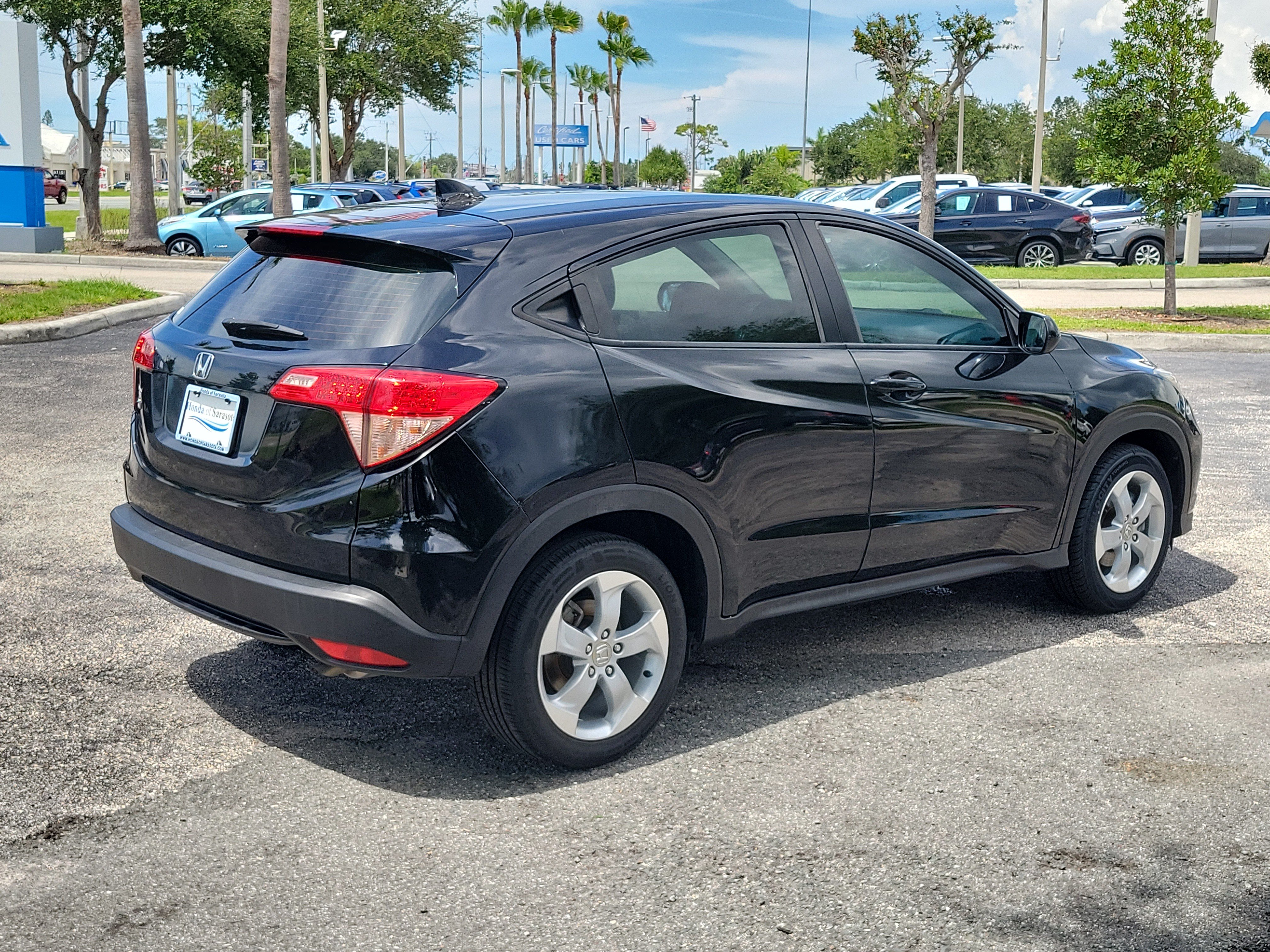 Used 2016 Honda HR-V LX image 7