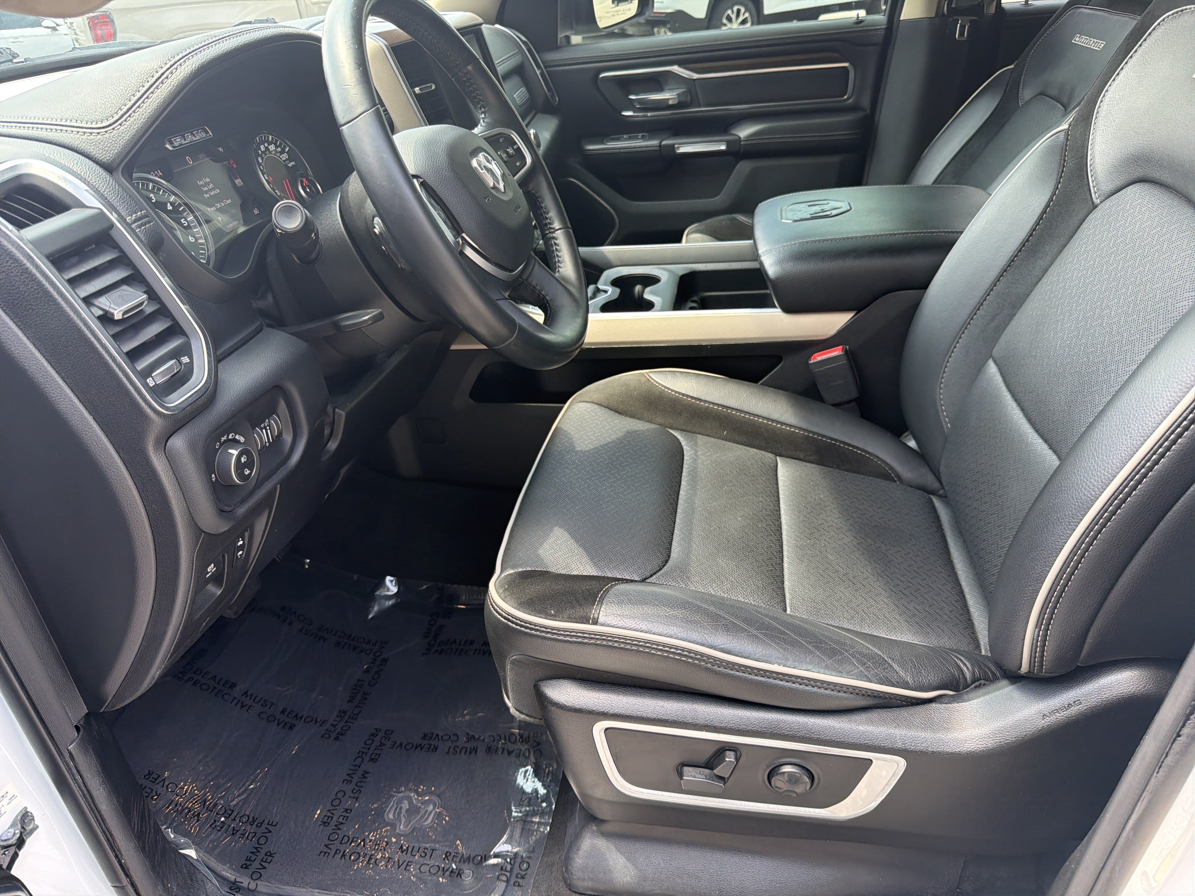 Used 2021 RAM 1500 Laramie AWD/4WD image 10