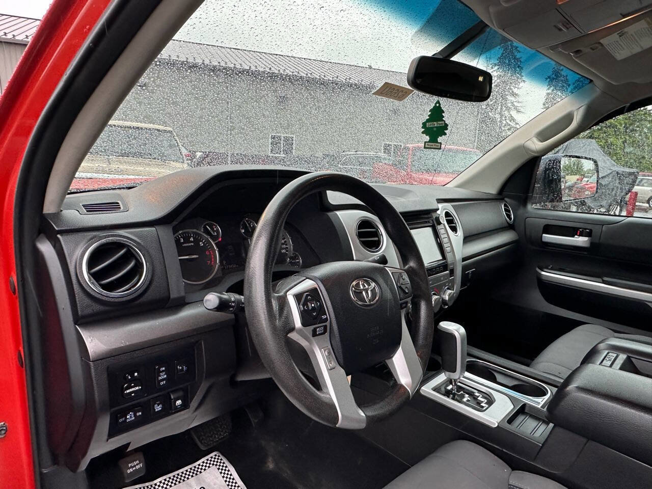 Used 2016 Toyota Tundra SR5 image 13