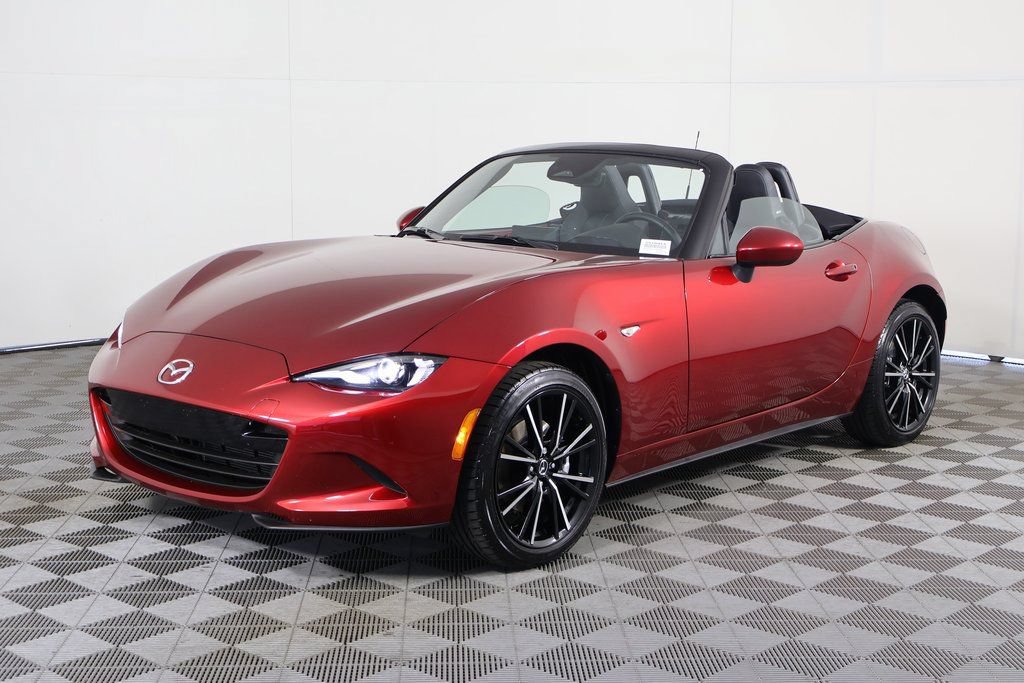 Certified 2025 MAZDA MX-5 Miata Grand Touring w/ Weather Package RWD image 8
