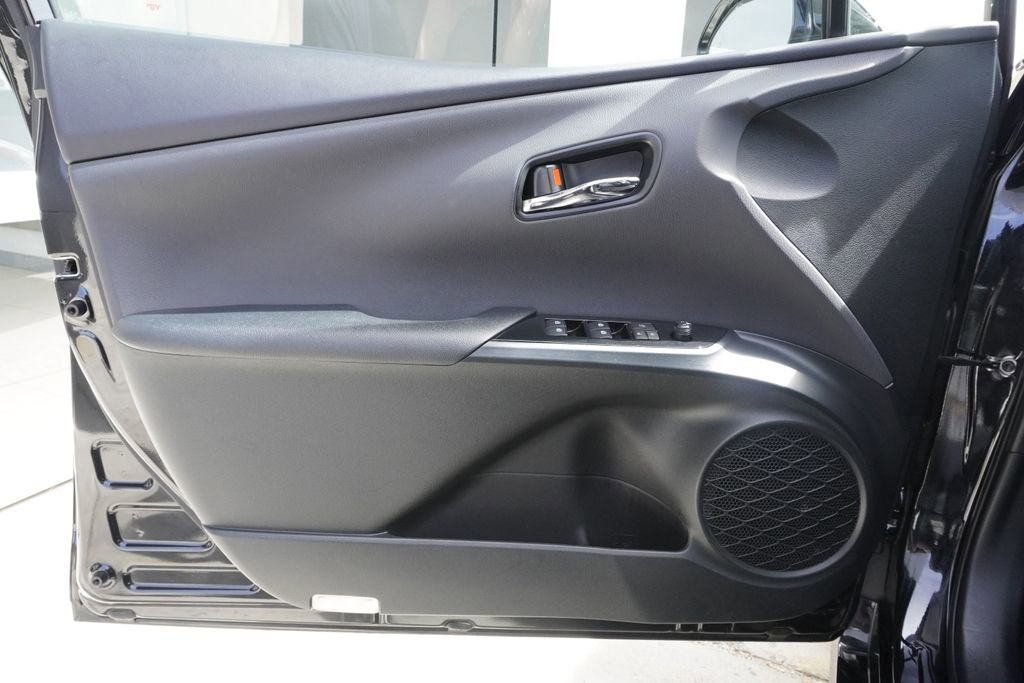 Used 2017 Toyota Prius Four Touring w/ Premium Convenience Package image 17