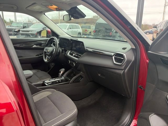 Used 2024 Chevrolet TrailBlazer LT w/ Convenience Package image 40