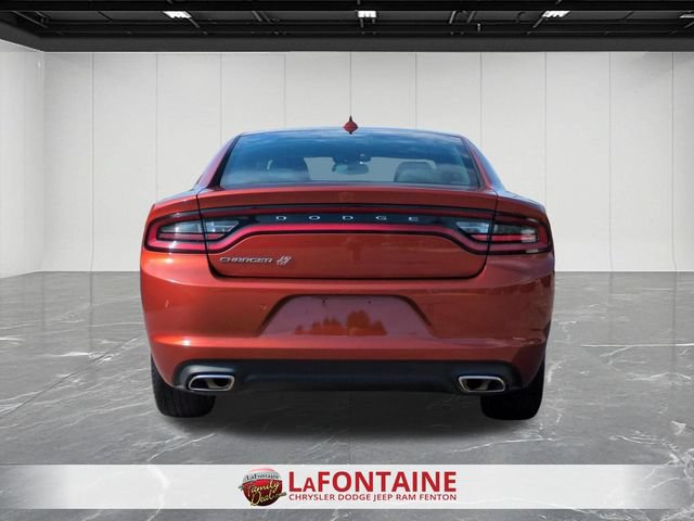 Used 2021 Dodge Charger SXT AWD/4WD image 4