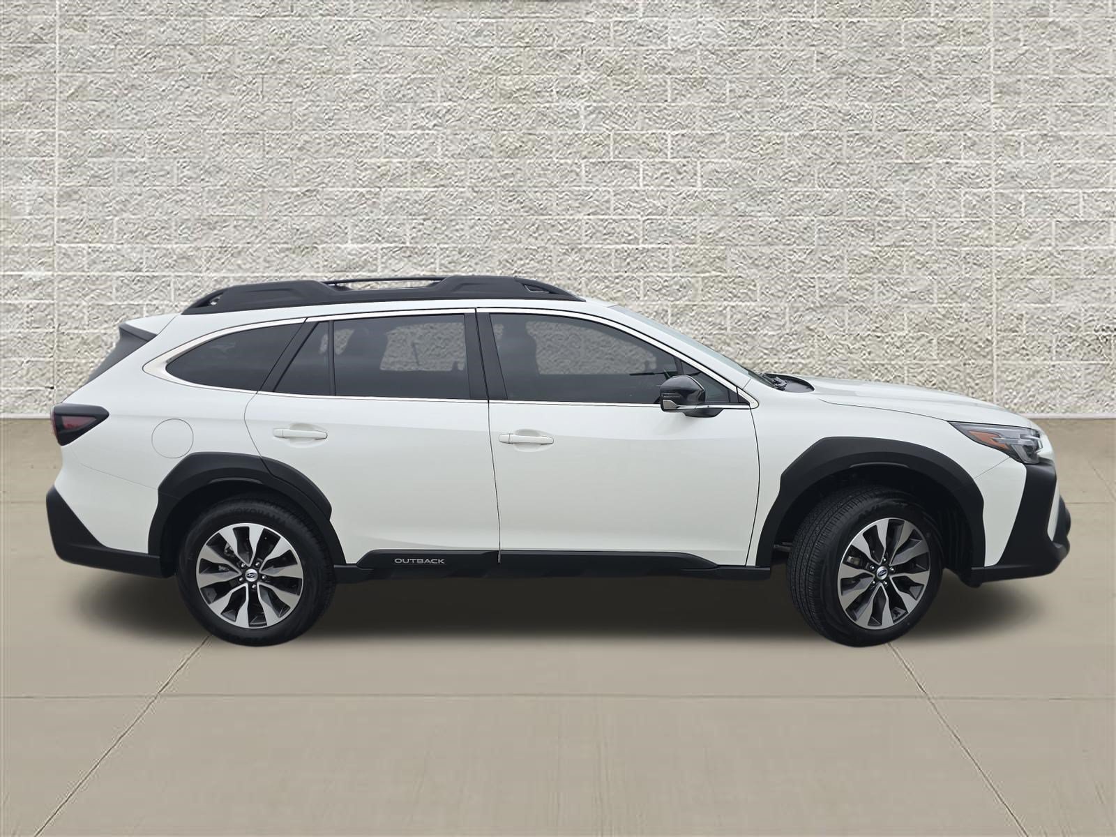 Certified 2025 Subaru Outback Limited AWD/4WD image 8
