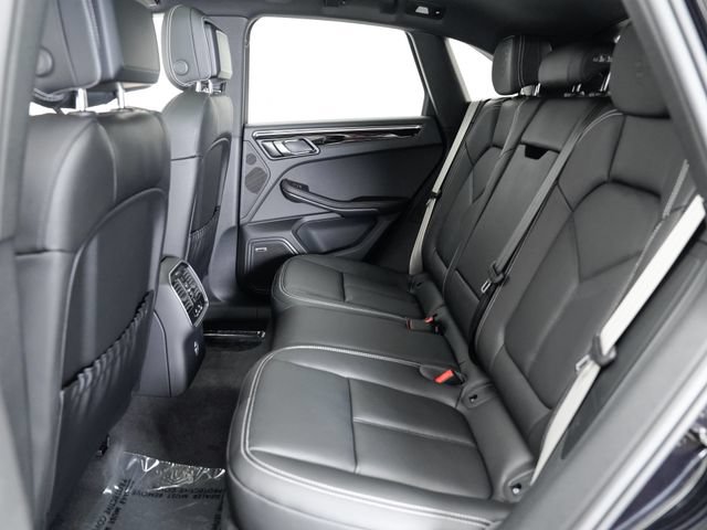 Certified 2025 Porsche Macan Turbo AWD/4WD image 25