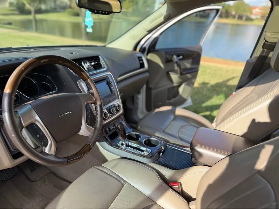 Used 2014 GMC Acadia Denali image 16