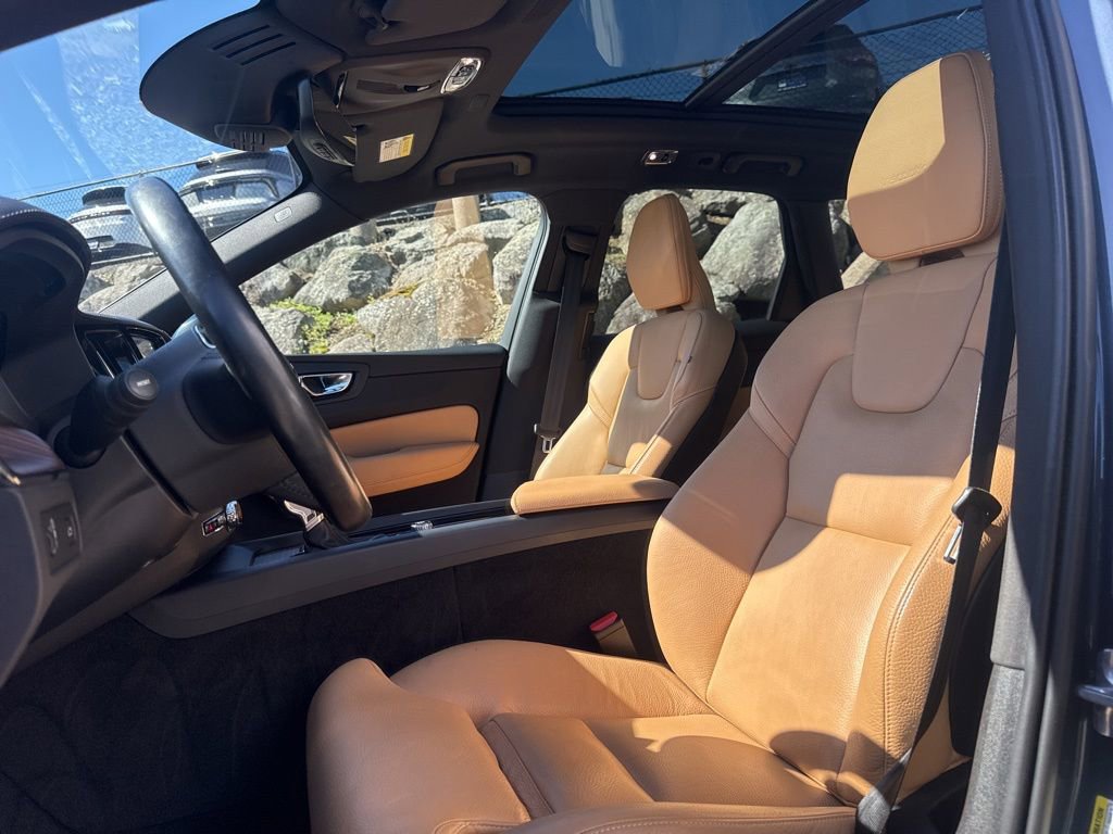 Used 2020 Volvo XC60 T5 Inscription w/ Protection Package Premier AWD/4WD image 14