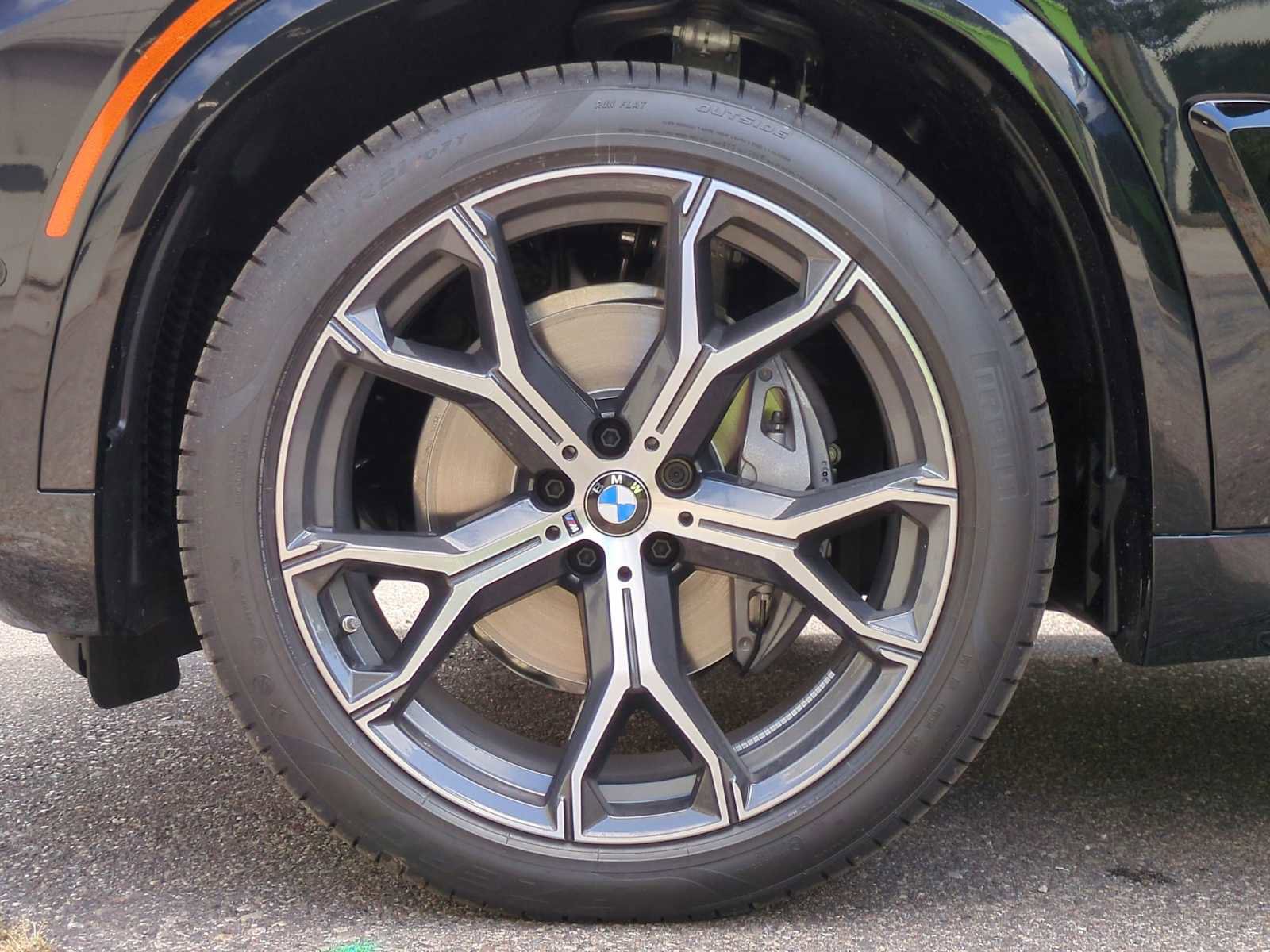 New 2026 BMW X5 xDrive40i w/ M Sport Package image 14