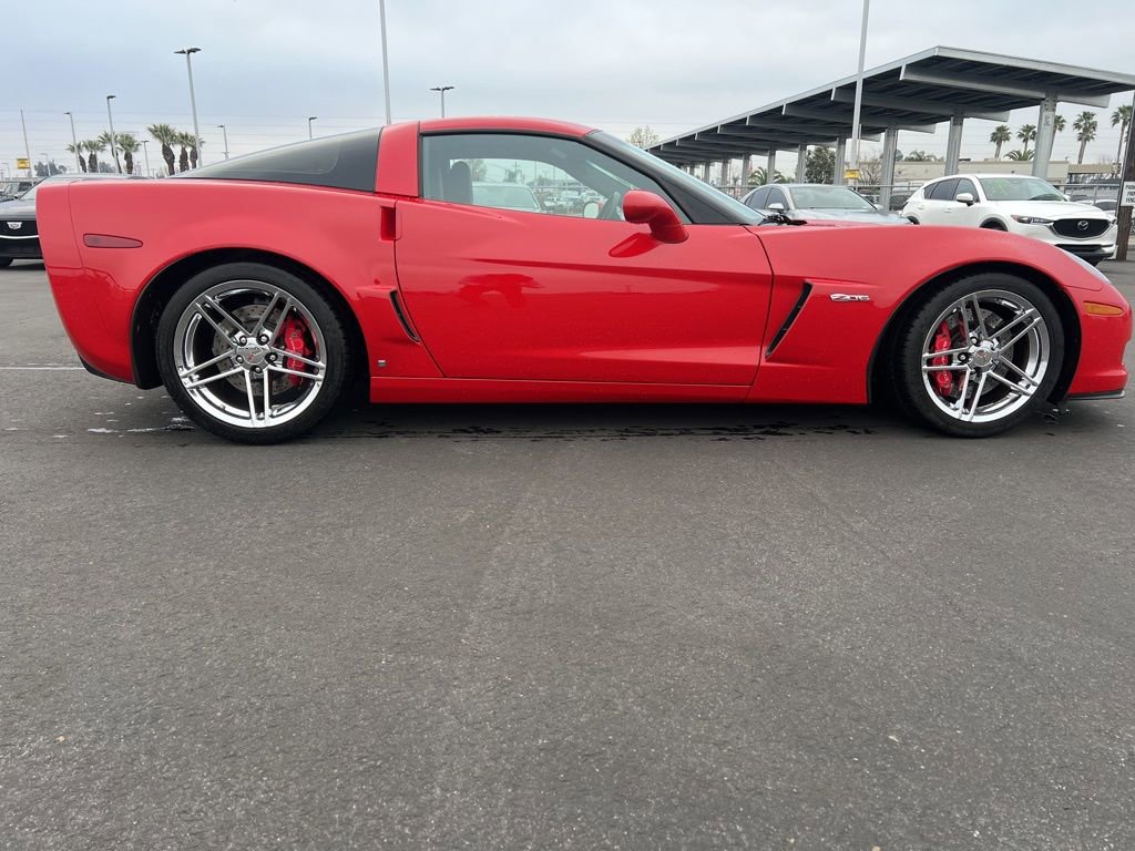 Used 2007 Chevrolet Corvette Z06 w/ Preferred Equipment Group image 2
