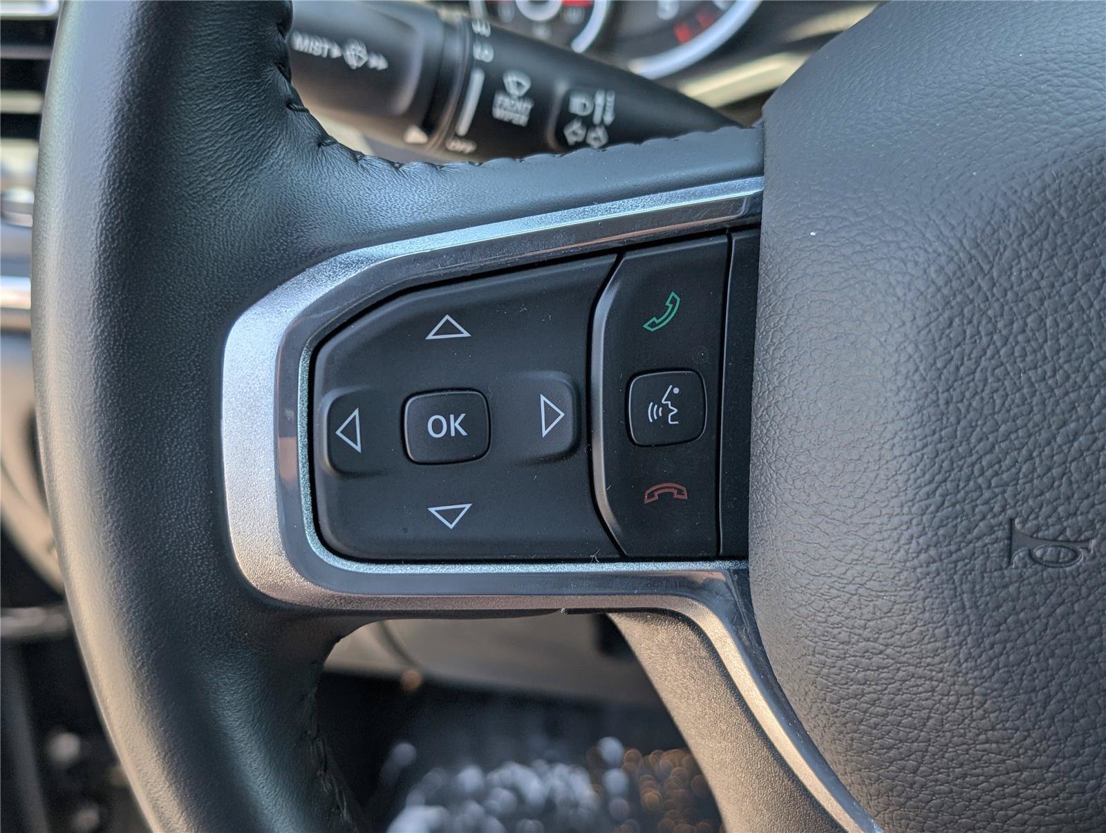 Used 2023 RAM 1500 Laramie AWD/4WD image 22