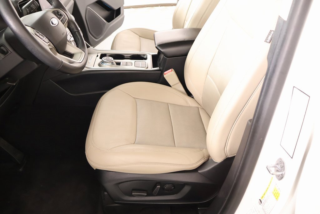 Used 2021 Ford Explorer Limited image 12