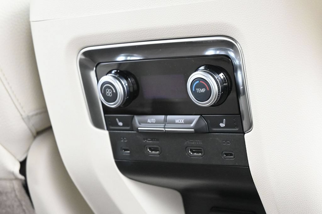 Used 2026 GMC Yukon XL Denali w/ Denali Reserve Package AWD/4WD image 48