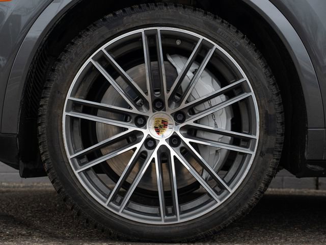 Certified 2020 Porsche Cayenne Turbo image 12