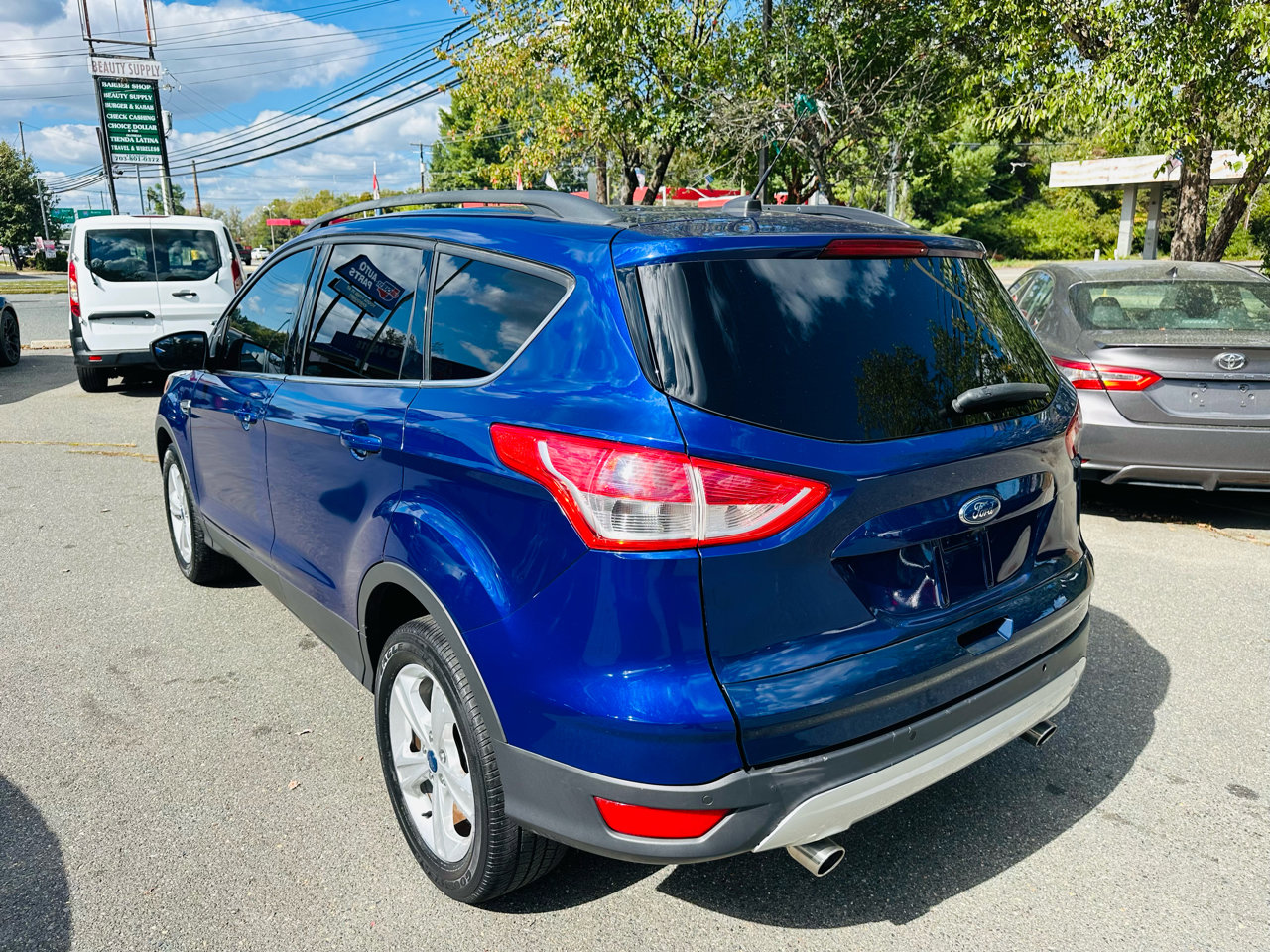 Used 2016 Ford Escape SE w/ SE Leather Comfort Package image 4