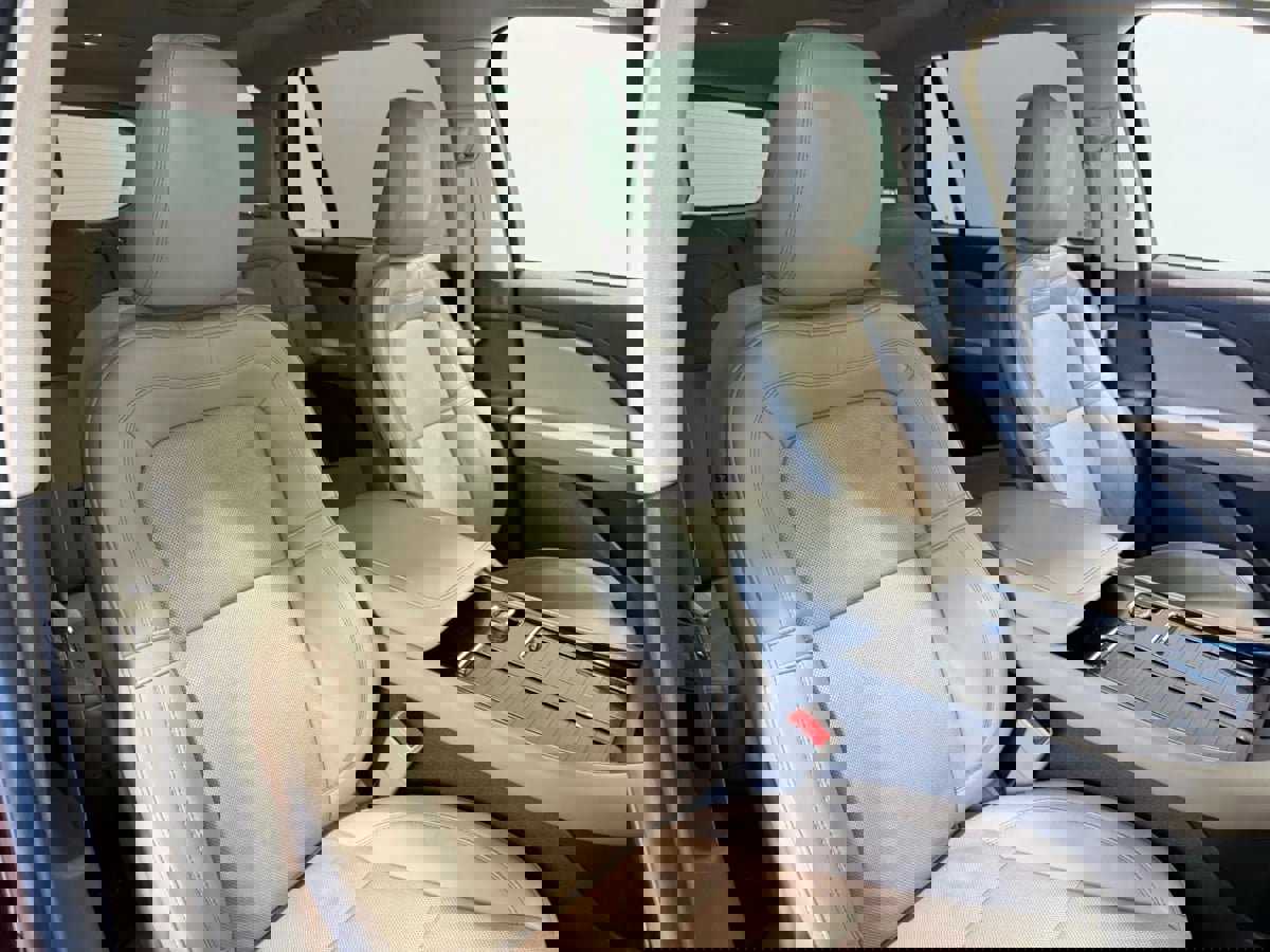 Used 2022 Lincoln Aviator Reserve w/ Equipment Group 201A image 29