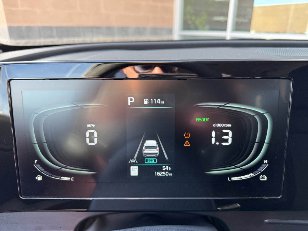 Used 2023 Kia Sportage LX image 17