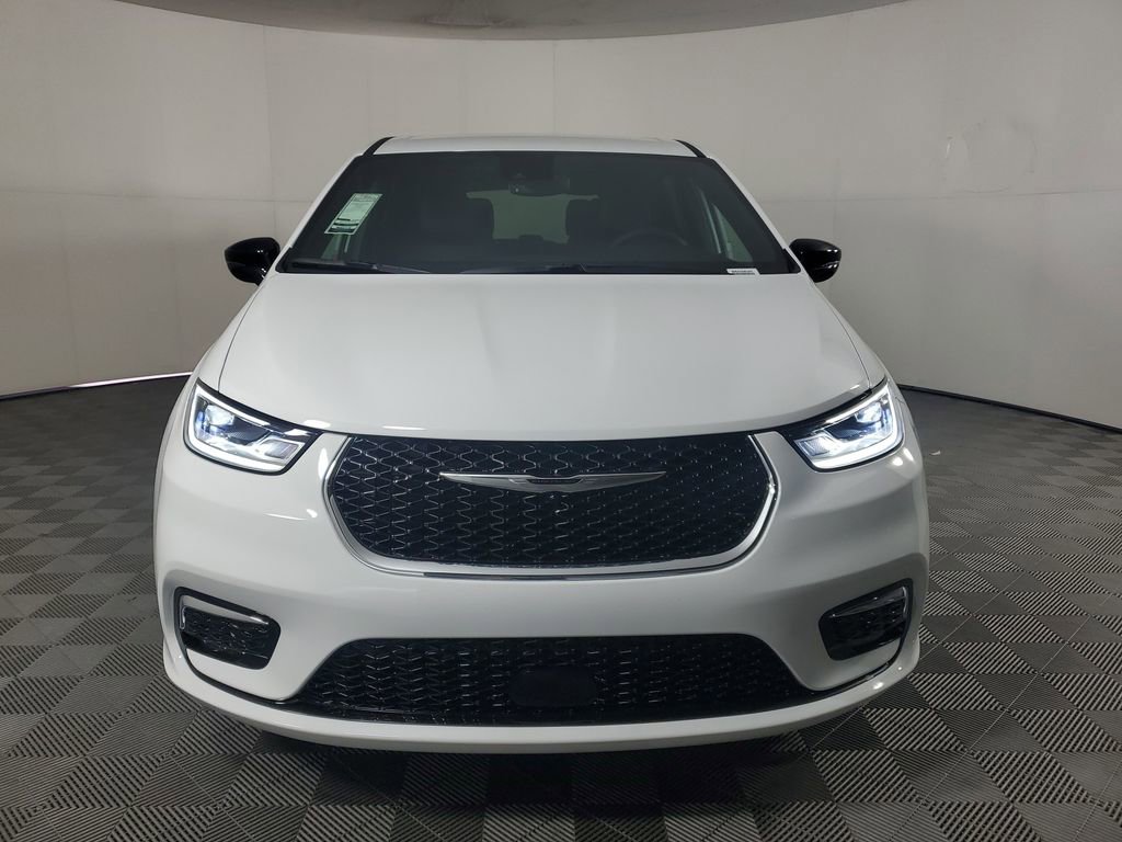 New 2026 Chrysler Pacifica Select image 9
