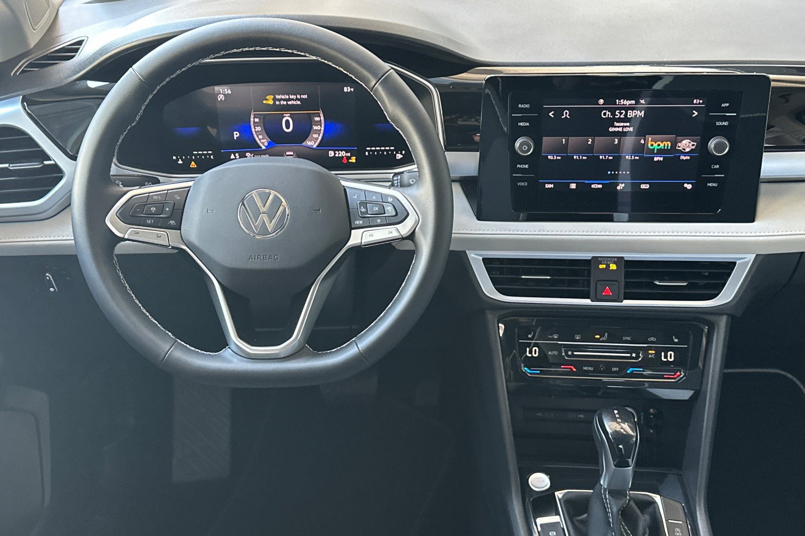 New 2026 Volkswagen Taos SE FWD image 12