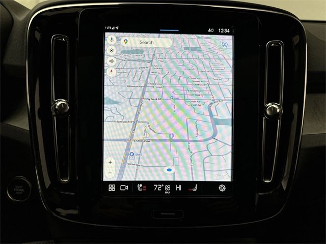 Certified 2025 Volvo XC40 B5 Core image 18