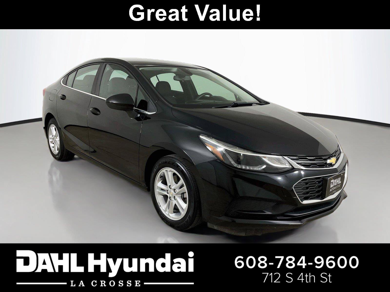 Used 2017 Chevrolet Cruze LT FWD video 1