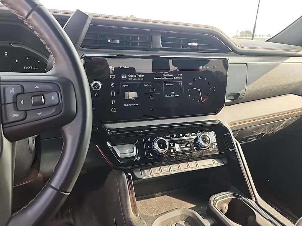 Used 2025 GMC Sierra 2500 AT4 AWD/4WD image 9