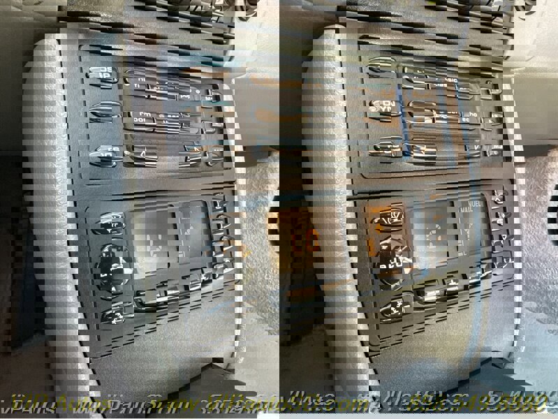 Used 2001 Porsche 911 Carrera 4 image 6