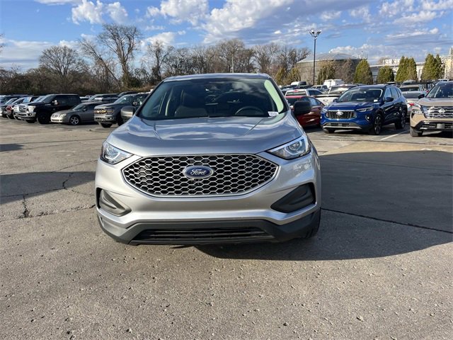 Used 2023 Ford Edge SE image 8